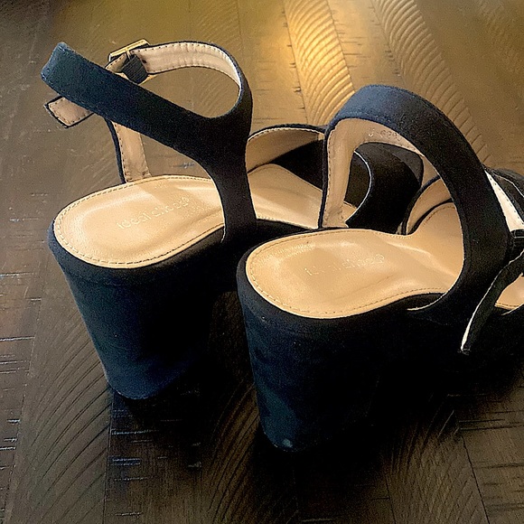 Notch This Again Platform Heels - Picture 2 of 10